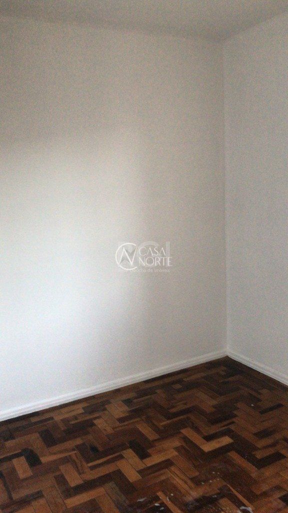 Apartamento à venda com 3 quartos, 66m², 1 vaga, Rua Carlos Ferreira no bairro Teresópolis em Porto Alegre