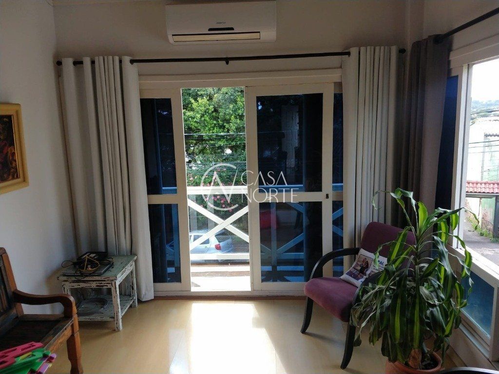 Casa à venda com 3 quartos, 100m², 1 suíte, Estrada Campo Novo no bairro Ipanema em Porto Alegre