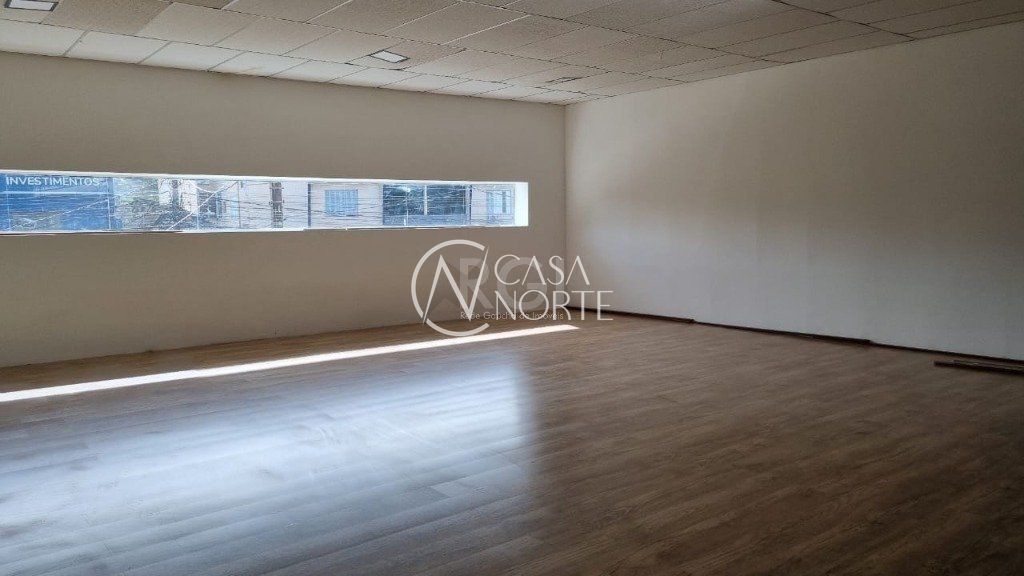 Loja à venda , 236m², Avenida Niteroi no bairro Medianeira em Porto Alegre