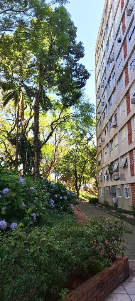 Apartamento à venda com 2 quartos, 57m², 1 vaga, Avenida Professor Oscar Pereira no bairro Azenha em Porto Alegre