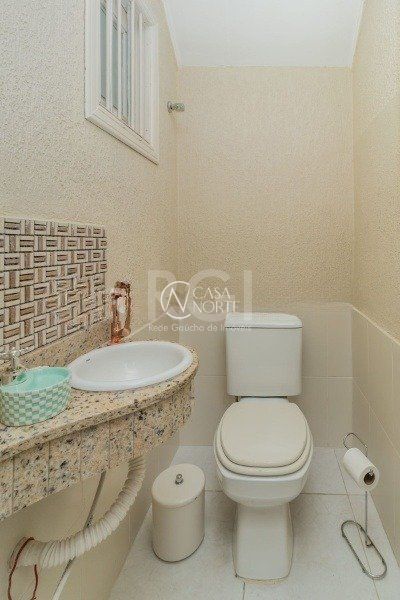 Casa à venda com 3 quartos, 137m², 3 suítes, 2 vagas, Rua Cicero Viana no bairro Aberta dos Morros em Porto Alegre