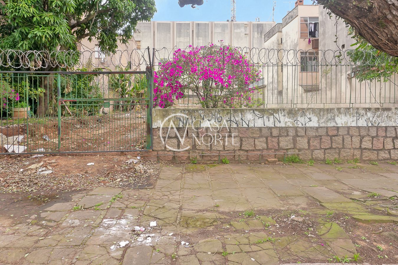 Terreno à venda  com 968m², Rua Coronel José Rodrigues Sobral no bairro Partenon em Porto Alegre