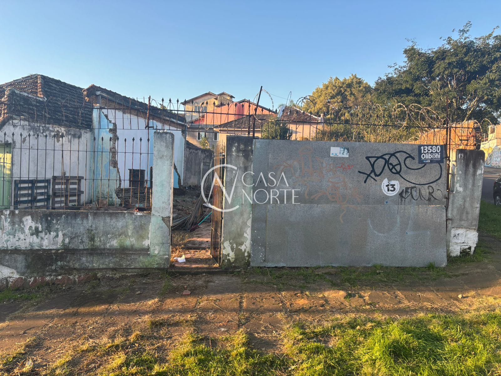 Terreno à venda  com 226m², Rua Padre Teschauer no bairro Glória em Porto Alegre