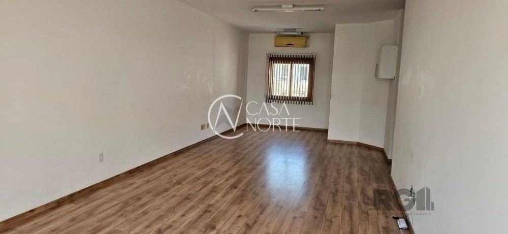 Sala Comercial à venda , 44m², Rua Felix da Cunha no bairro Floresta em Porto Alegre