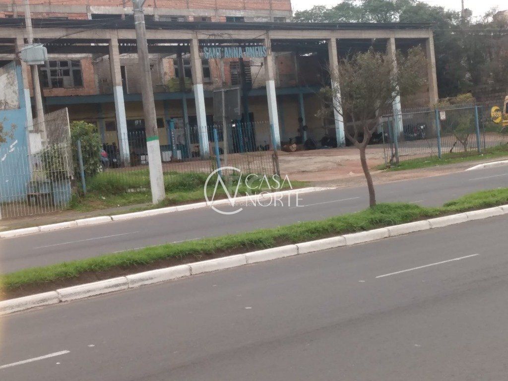 Terreno à venda  com 65000m², Avenida Juca Batista no bairro Cavalhada em Porto Alegre