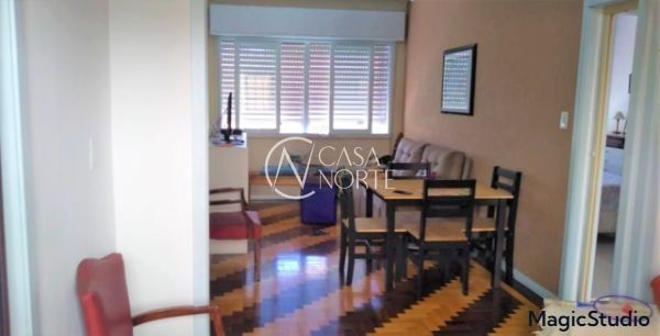 Apartamento à venda com 2 quartos, 72m², 1 vaga, Rua Mucio Teixeira no bairro Menino Deus em Porto Alegre