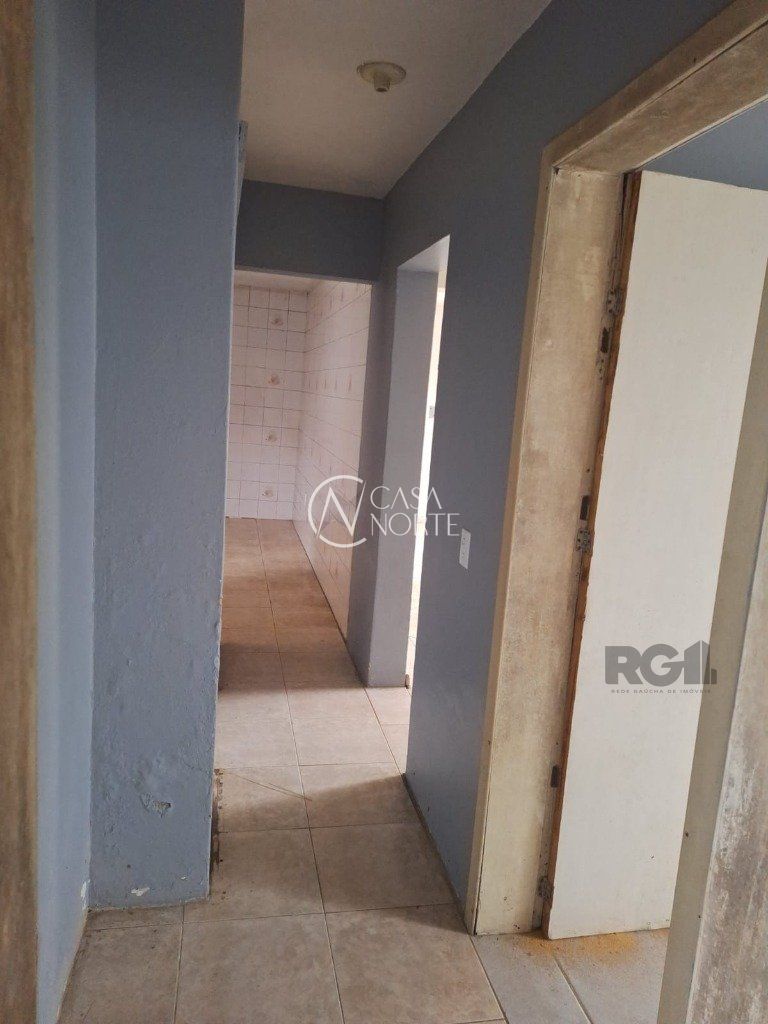 Casa à venda com 2 quartos, 104m², 2 vagas, Beco Antônio Nunes Vicente no bairro Lomba do Pinheiro em Porto Alegre