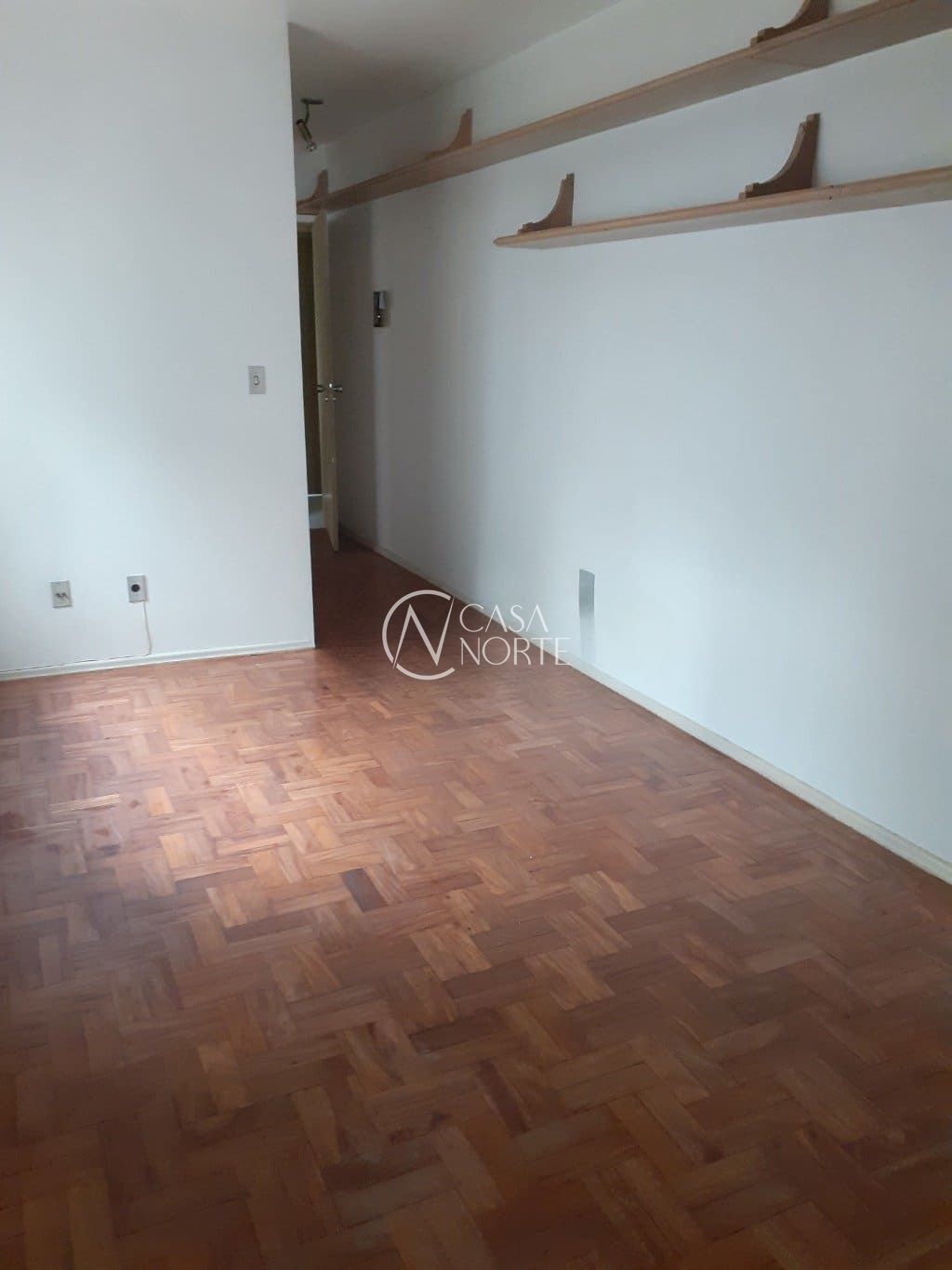 Apartamento à venda com 2 quartos, 74m², 1 suíte, 1 vaga, Rua Anita Garibaldi no bairro Mont Serrat em Porto Alegre