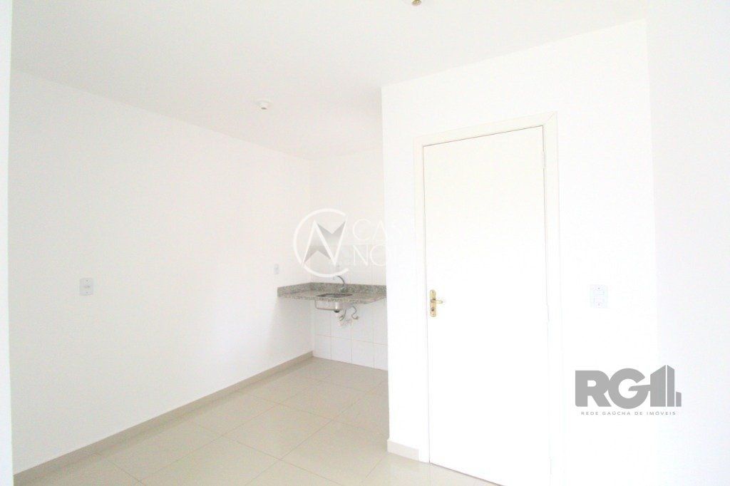 Casa de Condomínio à venda com 2 quartos, 70m², 1 vaga, Rua Cangussu no bairro Nonoai em Porto Alegre