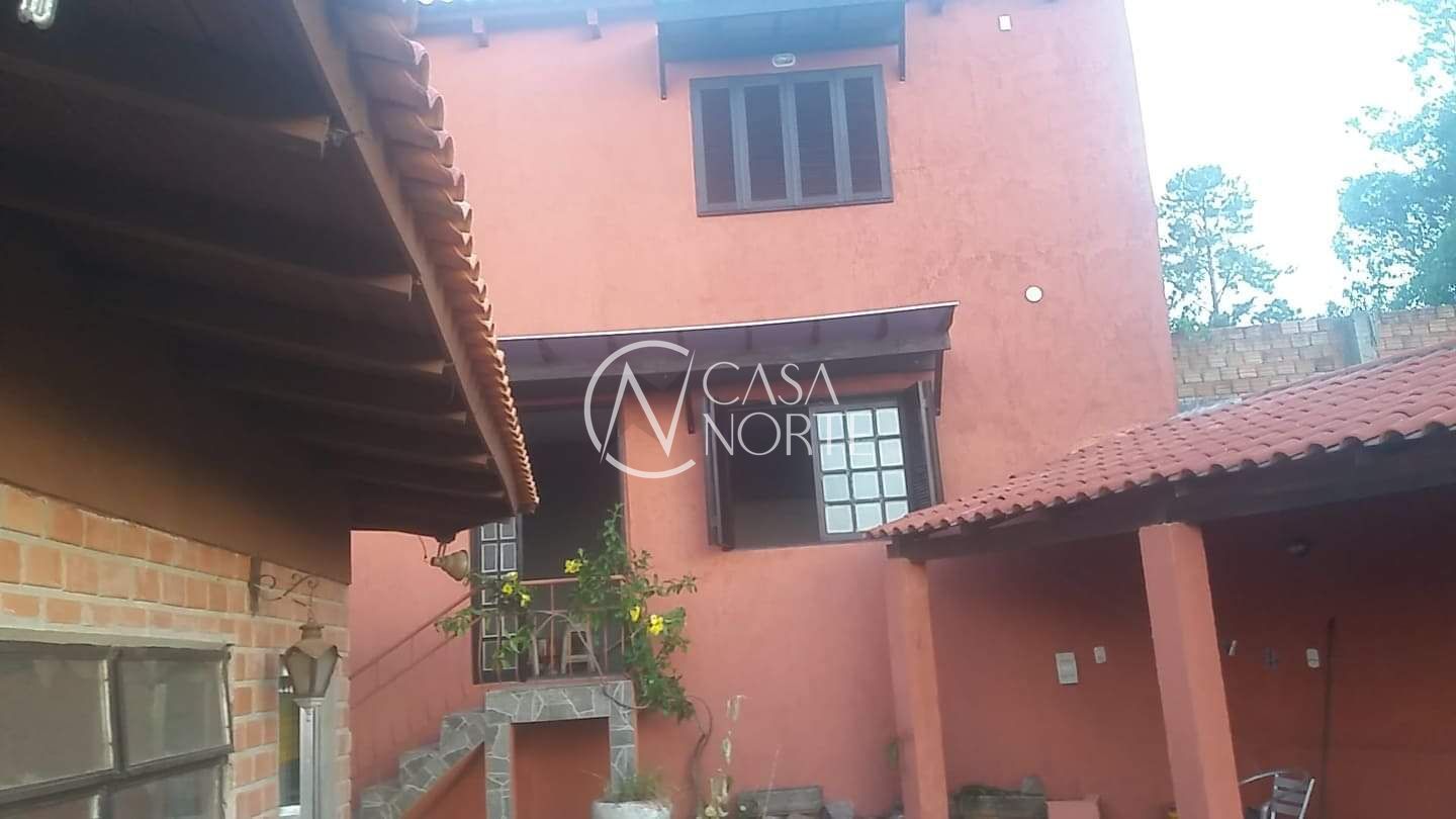 Casa à venda com 2 quartos, 207m², 1 vaga, Estrada dos Alpes no bairro Glória em Porto Alegre