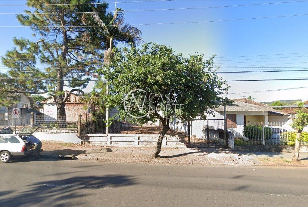 Terreno à venda  com 334m², Avenida Otto Niemeyer no bairro Camaquã em Porto Alegre