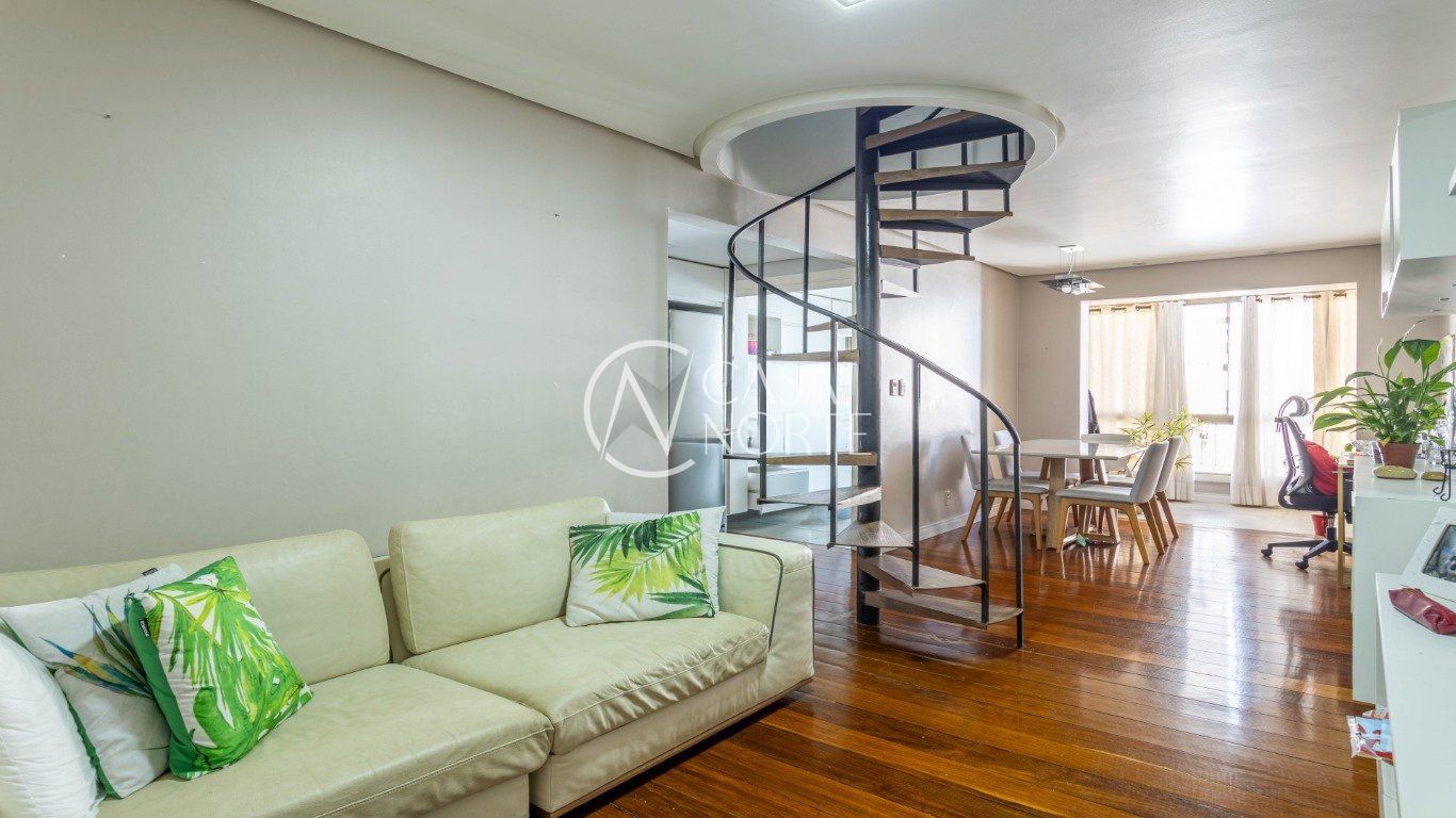 Cobertura à venda com 2 quartos, 108m², 1 suíte, 1 vaga, Rua Demétrio Ribeiro no bairro Centro Histórico em Porto Alegre