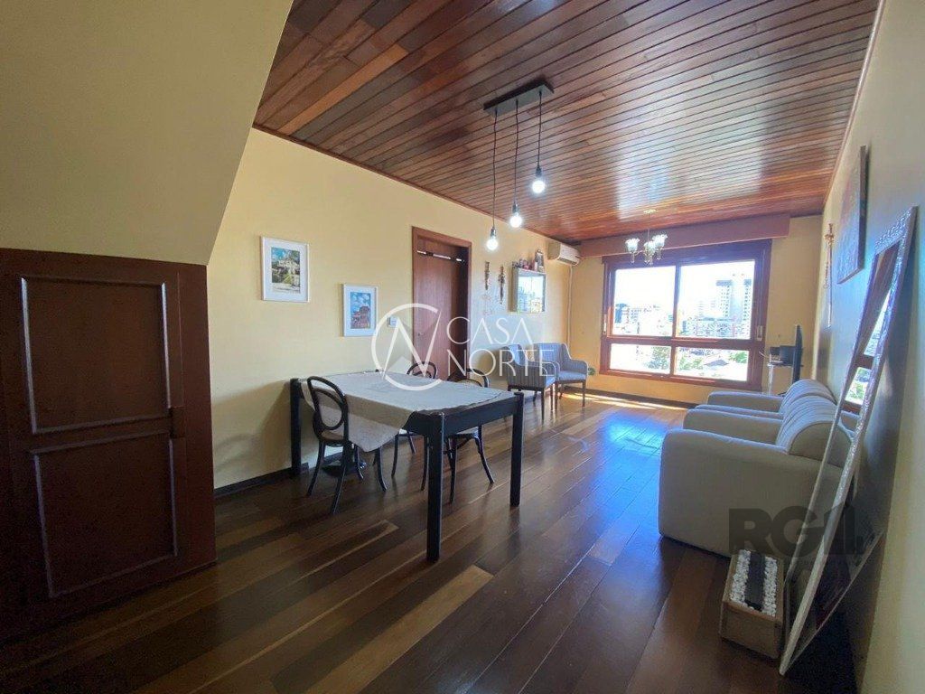 Apartamento à venda com 3 quartos, 226m², 1 suíte, 2 vagas, Avenida Getúlio Vargas no bairro Menino Deus em Porto Alegre