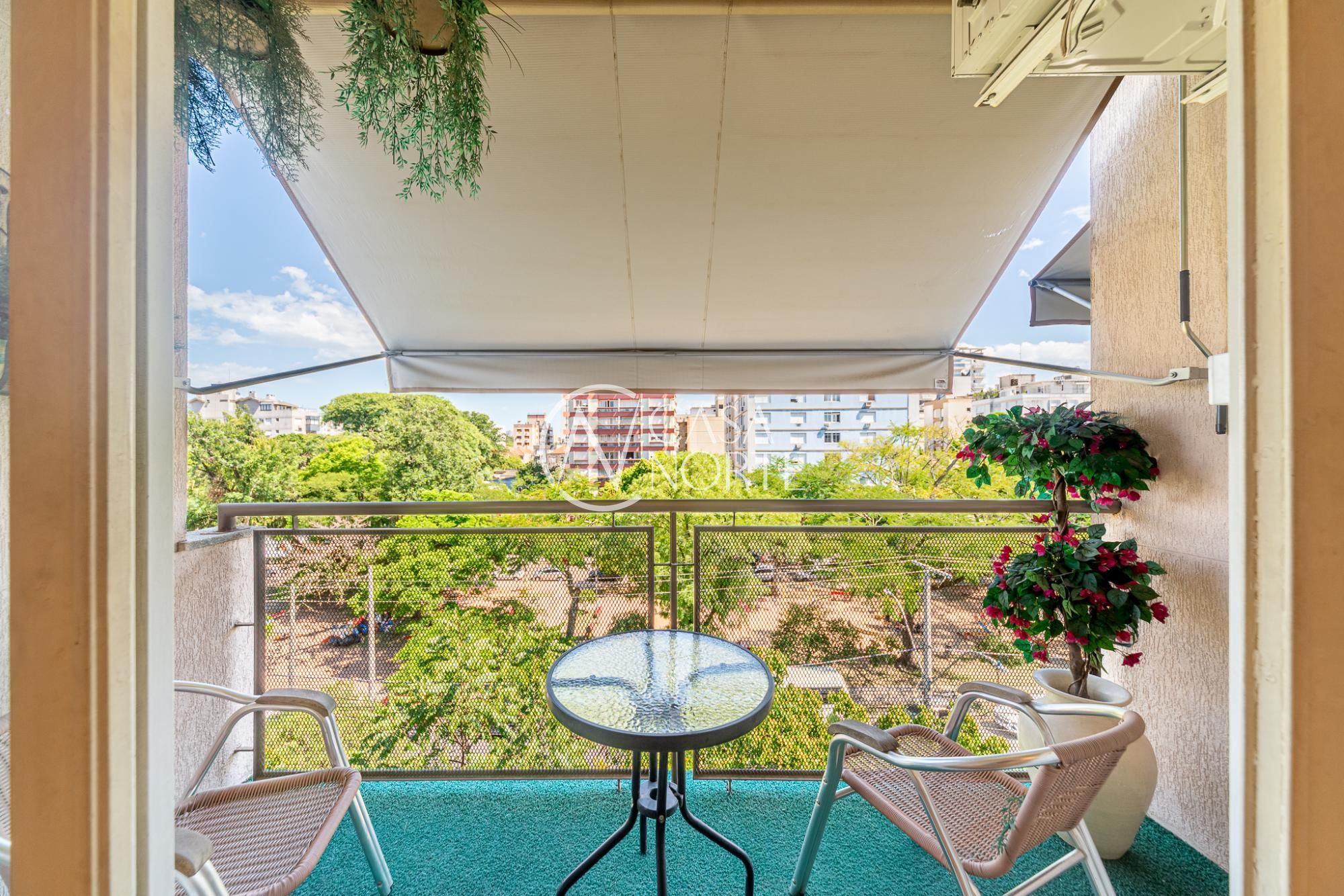 Apartamento à venda com 3 quartos, 117m², Avenida Jerônimo de Ornelas no bairro Santana em Porto Alegre