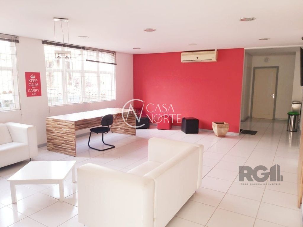 Casa à venda com 12 quartos, 501m², 5 vagas, Travessa Marechal Bormann no bairro Teresópolis em Porto Alegre