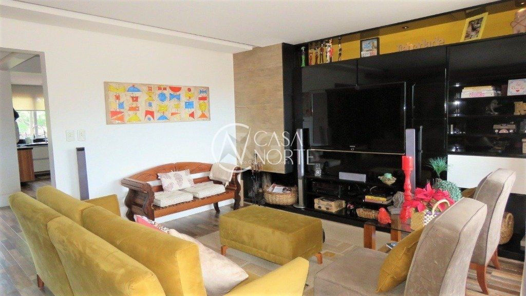 Casa de Condomínio à venda com 3 quartos, 404m², 1 suíte, 2 vagas, Avenida Cai no bairro Cristal em Porto Alegre