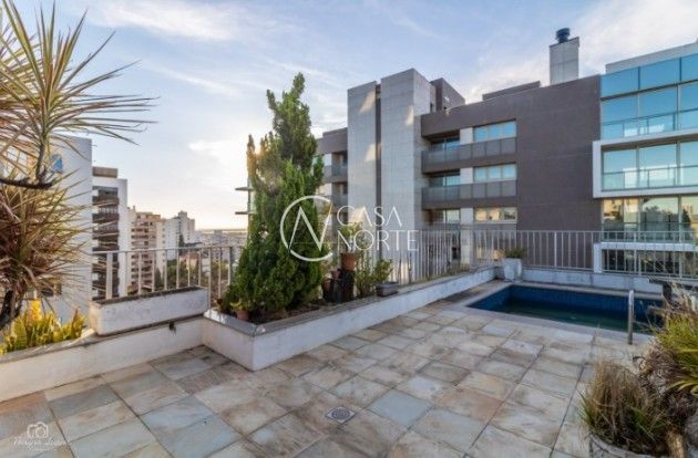 Cobertura à venda com 3 quartos, 210m², 1 suíte, 2 vagas, Cristovao Colombo no bairro Floresta em Porto Alegre