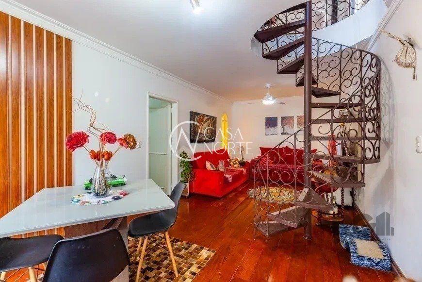 Cobertura à venda com 3 quartos, 125m², 1 suíte, 2 vagas, Avenida Alegrete no bairro Petrópolis em Porto Alegre