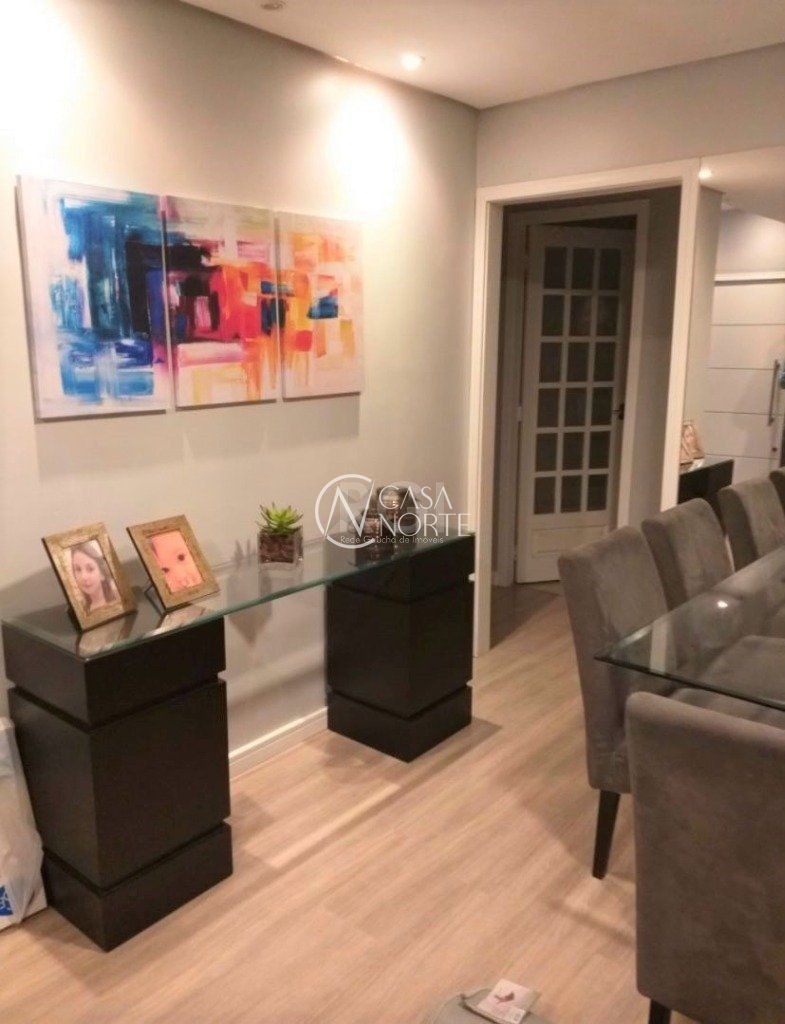 Casa à venda com 2 quartos, 67m², 3 vagas, Rua Marechal José Inácio da Silva no bairro Passo da Areia em Porto Alegre
