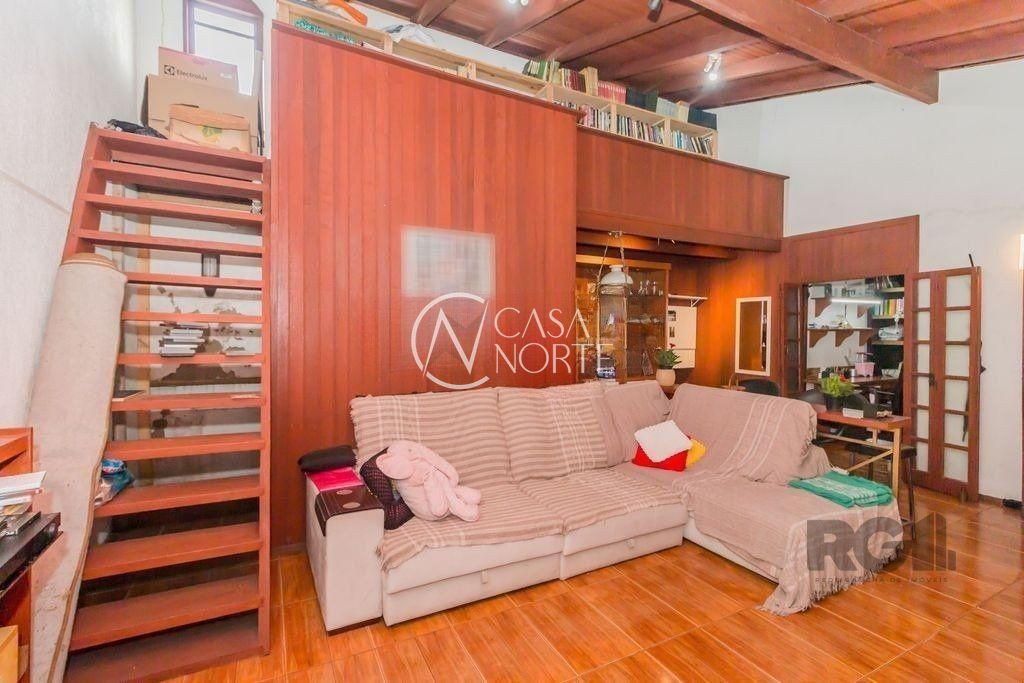 Casa à venda com 2 quartos, 191m², 2 suítes, 2 vagas, Rua Santa Isabel no bairro Bom Jesus em Porto Alegre