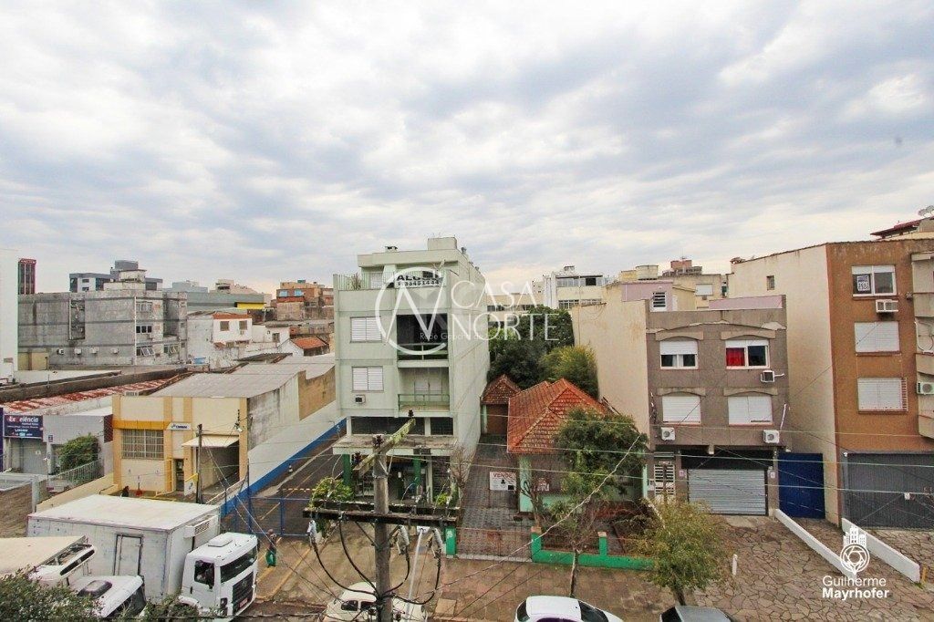 Sala Comercial à venda , 35m², 1 vaga, Rua Jari no bairro Passo da Areia em Porto Alegre