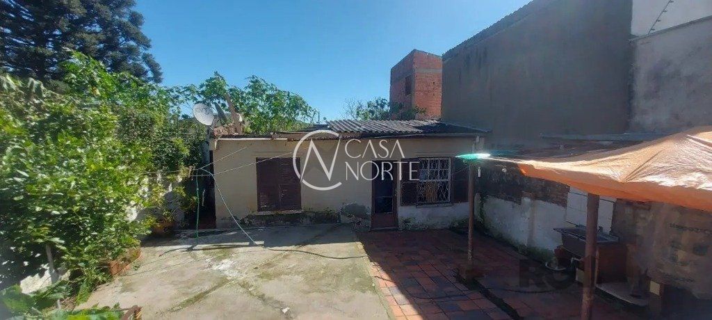 Terreno à venda  com 404m², Rua Professor Clemente Pinto no bairro Medianeira em Porto Alegre