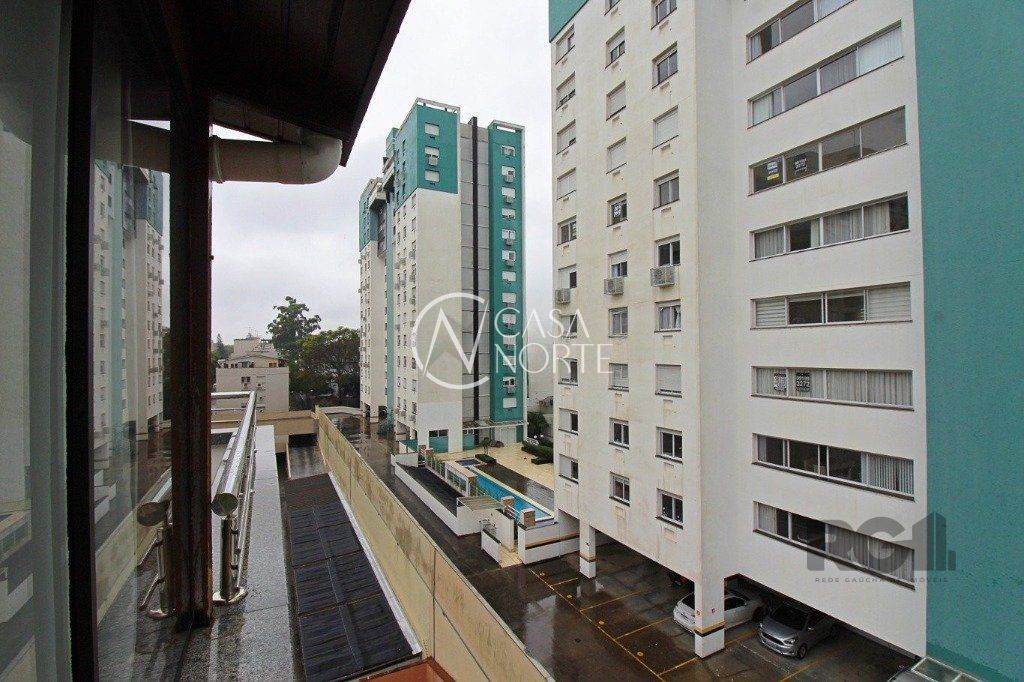 Cobertura à venda com 4 quartos, 152m², 3 vagas, Rua Geraldo Souza Moreira no bairro Passo da Areia em Porto Alegre
