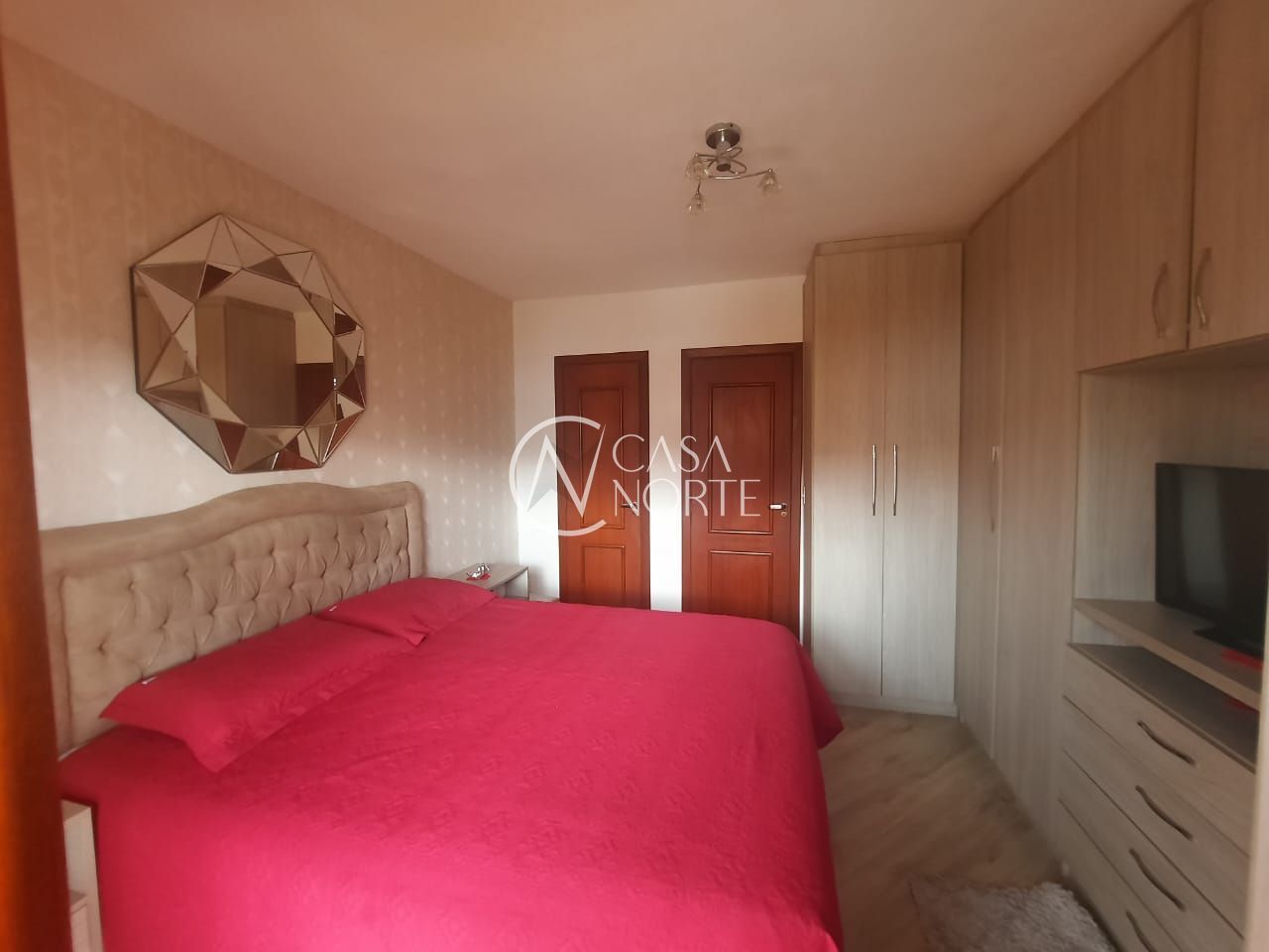 Casa de Condomínio à venda com 2 quartos, 131m², 1 suíte, 1 vaga, Avenida Juca Batista no bairro Cavalhada em Porto Alegre