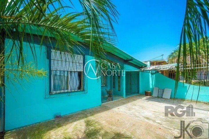 Casa à venda com 3 quartos, 93m², 2 vagas, Rua Doutor Vargas Neto no bairro Jardim Leopoldina em Porto Alegre