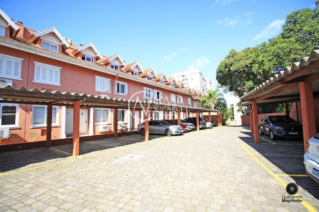 Casa de Condomínio à venda com 3 quartos, 107m², 1 suíte, 1 vaga, Avenida Arnaldo Bohrer no bairro Teresópolis em Porto Alegre
