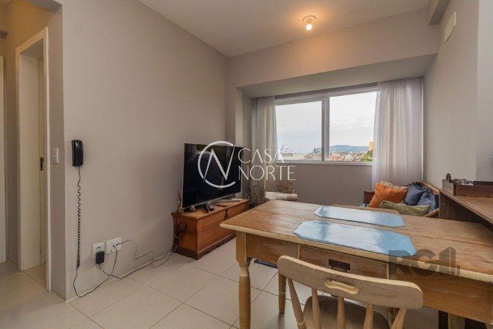 Apartamento à venda com 1 quarto, 35m², 1 vaga, Rua Fagundes Varela no bairro Santo Antônio em Porto Alegre