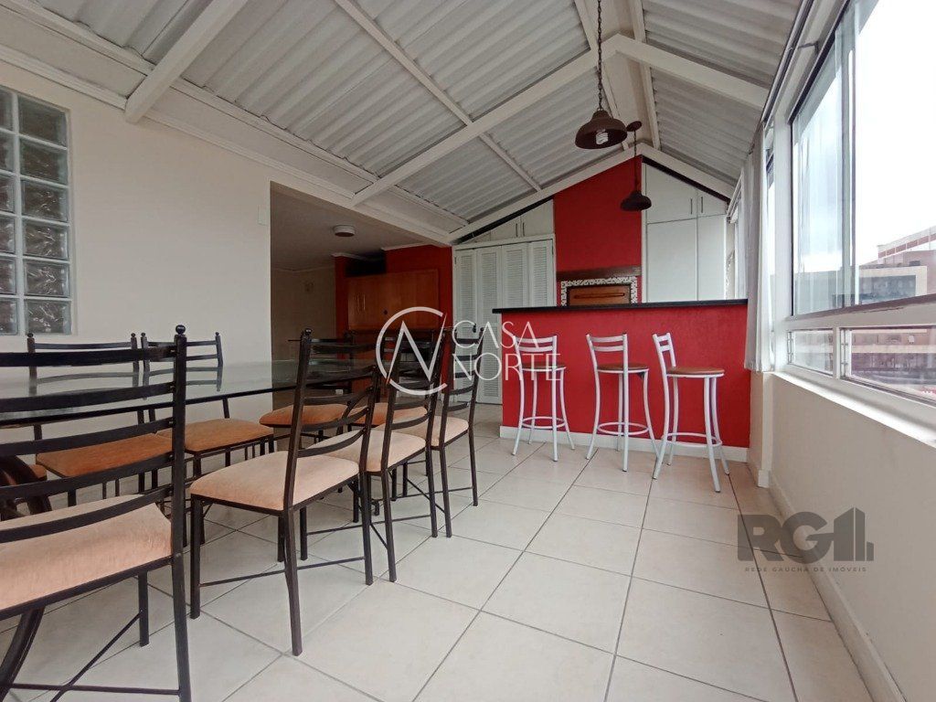 Cobertura à venda com 2 quartos, 123m², 1 vaga, Avenida Padre Cacique no bairro Praia de Belas em Porto Alegre