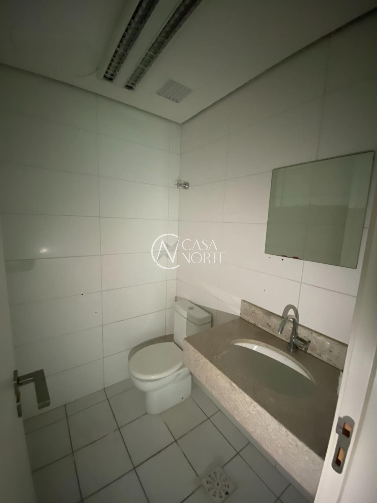 Sala Comercial à venda com 3 quartos, 137m², 3 vagas, Rua Manoelito de Ornellas no bairro Praia de Belas em Porto Alegre