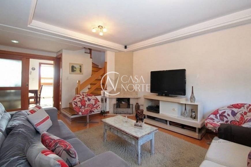 Casa à venda com 3 quartos, 175m², 1 suíte, 3 vagas, Rua Doutor Huet Bacellar no bairro Jardim Sabará em Porto Alegre