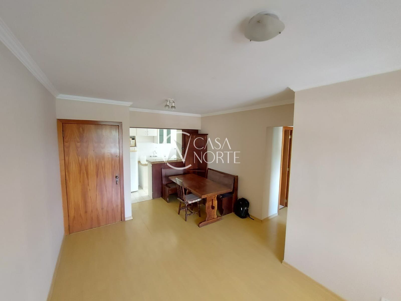 Apartamento à venda com 3 quartos, 72m², 1 suíte, 1 vaga, Rua Professor Cristiano Fischer no bairro Jardim do Salso em Porto Alegre