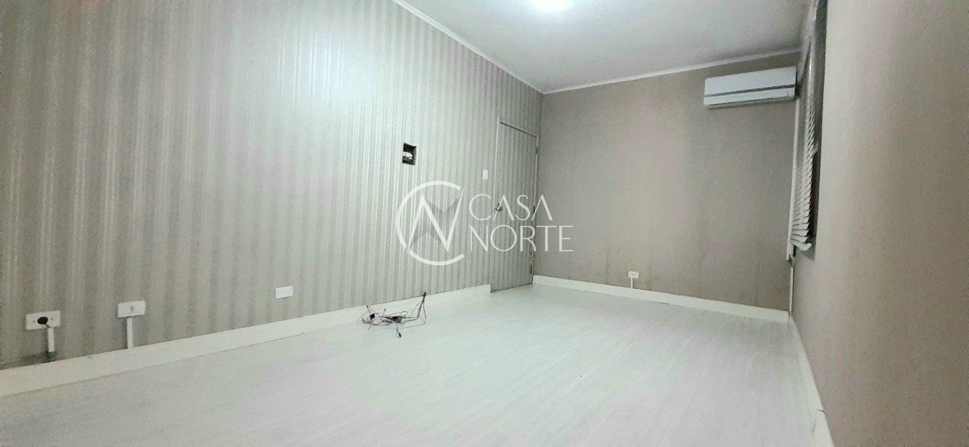 Apartamento à venda com 2 quartos, 58m², 1 suíte, 1 vaga, Avenida Ipiranga no bairro Menino Deus em Porto Alegre