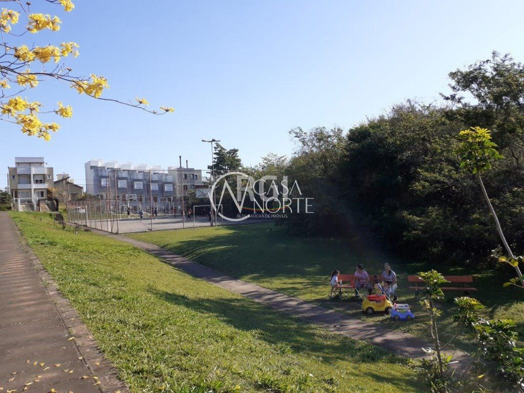 Terreno à venda  com 230m², Rua Doutor Sergio de Figueiredo no bairro Guarujá em Porto Alegre