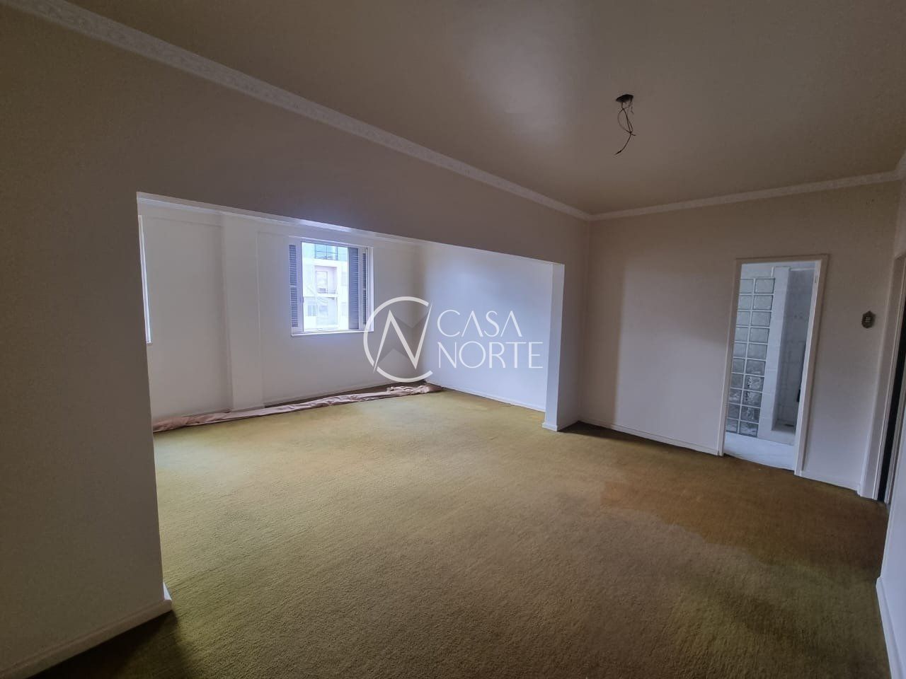 Apartamento à venda com 3 quartos, 163m², 1 suíte, 1 vaga, Rua Duque de Caxias no bairro Centro Histórico em Porto Alegre