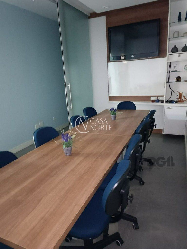 Sala Comercial à venda , 25m², 1 vaga, Avenida Getúlio Vargas no bairro Menino Deus em Porto Alegre