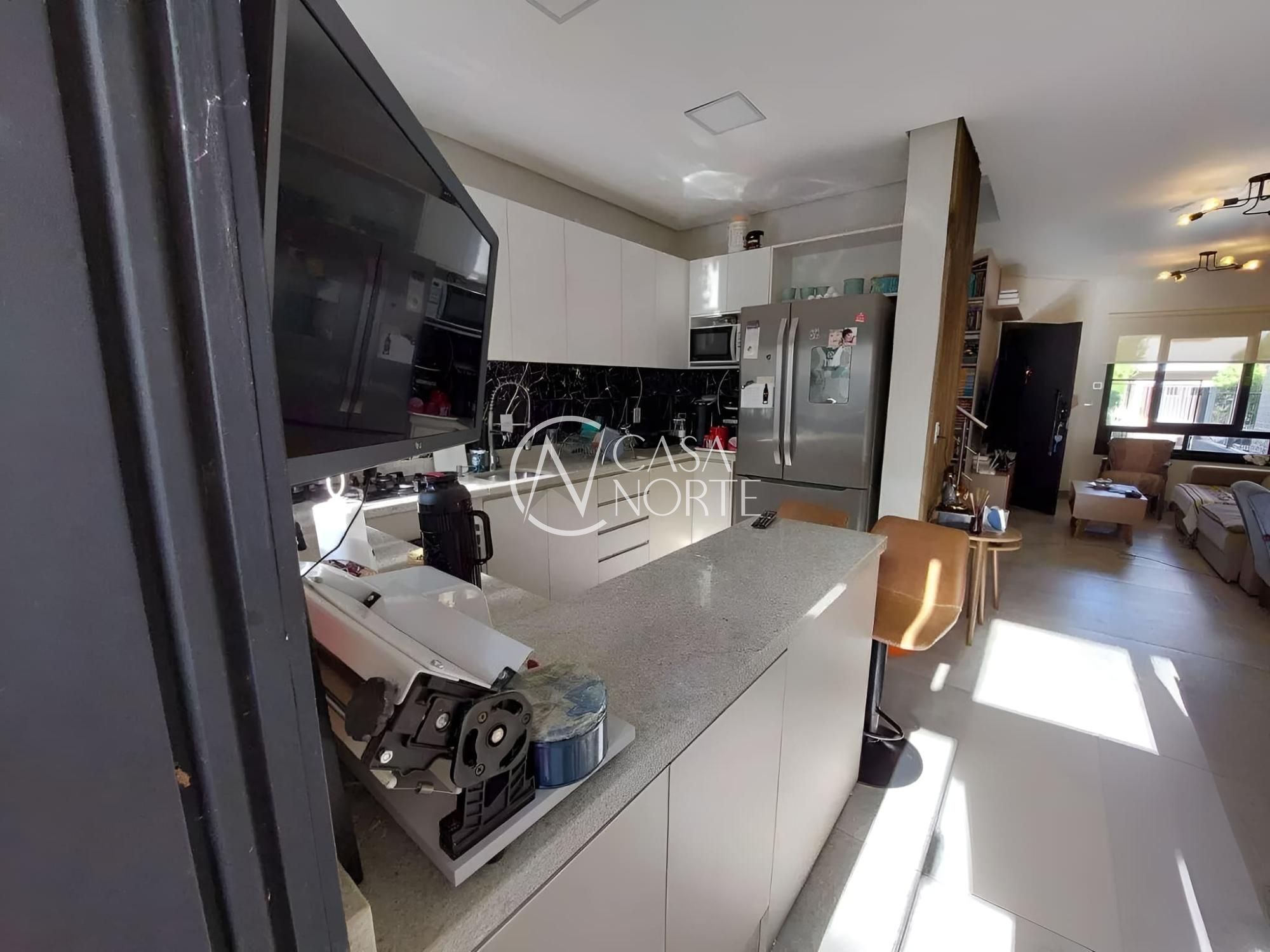 Casa à venda com 3 quartos, 149m², 1 suíte, 1 vaga, Rua Pau-Brasil no bairro Hípica em Porto Alegre