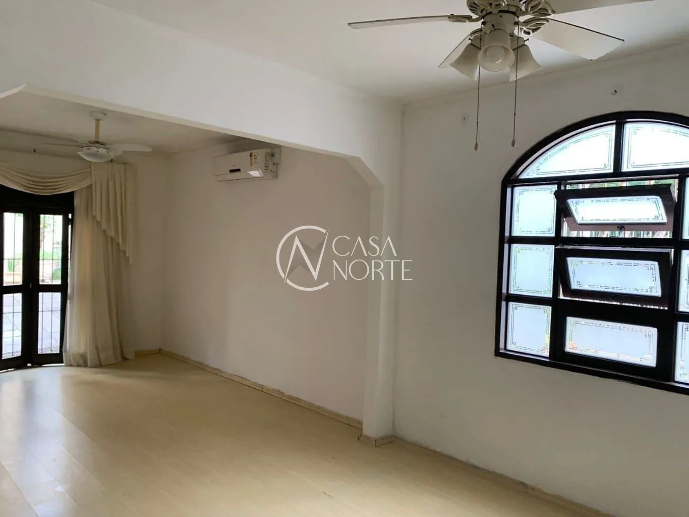 Casa de Condomínio à venda com 3 quartos, 98m², 1 suíte, Rua Landel de Moura no bairro Tristeza em Porto Alegre