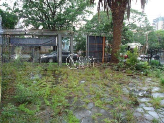 Casa à venda com 1 quarto, 350m², 6 vagas, Rua Lagoinha no bairro Petrópolis em Porto Alegre