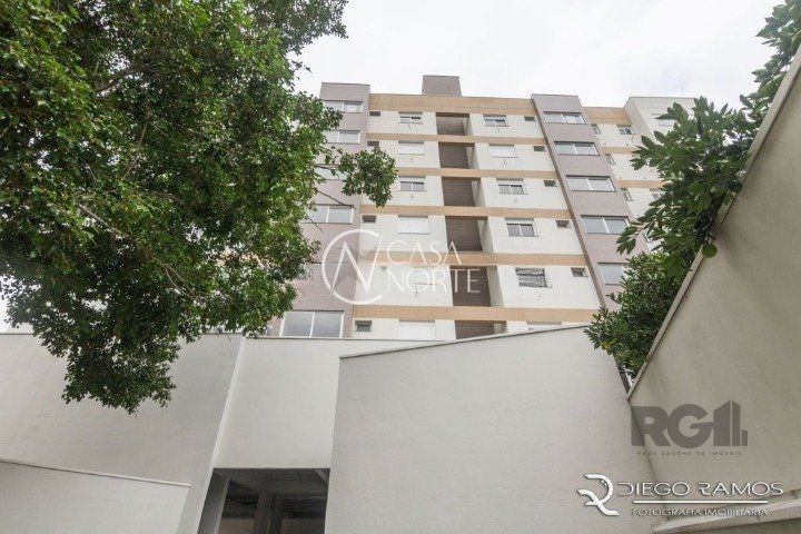 Apartamento à venda com 1 quarto, 35m², 1 vaga, Rua Fagundes Varela no bairro Santo Antônio em Porto Alegre