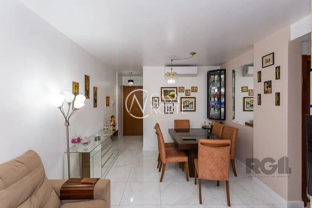 Apartamento à venda com 3 quartos, 78m², 1 suíte, 1 vaga, Rua Abram Goldsztein no bairro Jardim Carvalho em Porto Alegre