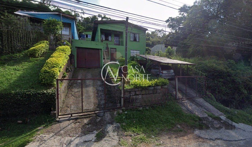 Casa à venda com 5 quartos, 280m², 2 vagas, Avenida Professor Oscar Pereira no bairro Cascata em Porto Alegre