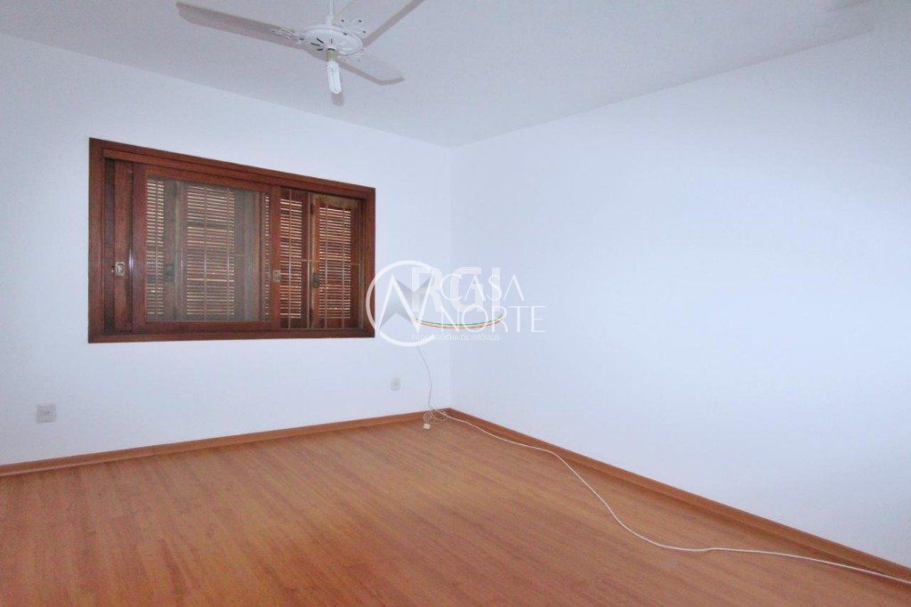 Casa à venda com 4 quartos, 185m², 2 suítes, Rua Silverio Souto no bairro Teresópolis em Porto Alegre