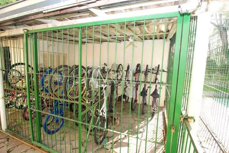 Apartamento à venda com 1 quarto, 40m², 1 vaga, Rua Doutor Pio Fiori de Azevedo no bairro Vila Nova em Porto Alegre