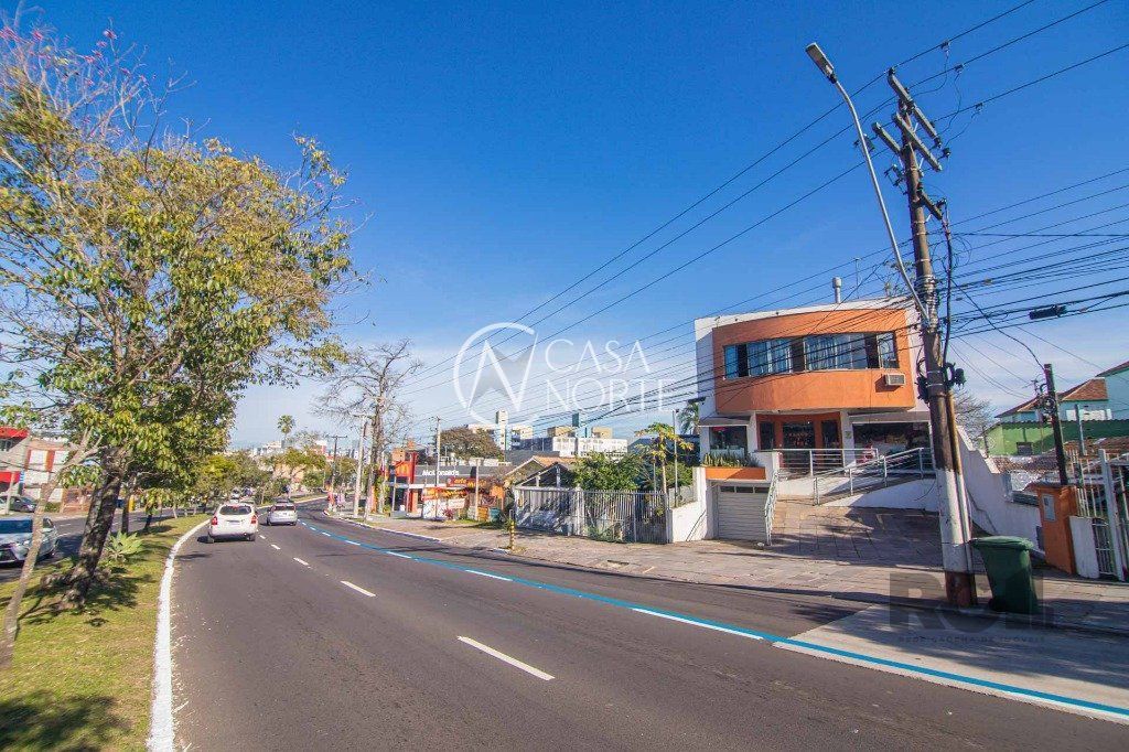 Prédio Comercial à venda , 500m², 7 vagas, Avenida da Cavalhada no bairro Cavalhada em Porto Alegre