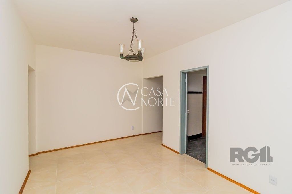 Apartamento à venda com 2 quartos, 92m², Rua Santo Antônio no bairro Floresta em Porto Alegre