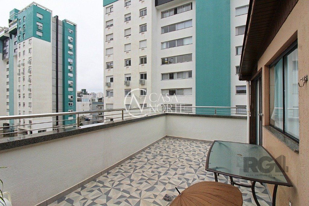 Cobertura à venda com 4 quartos, 152m², 3 vagas, Rua Geraldo Souza Moreira no bairro Passo da Areia em Porto Alegre